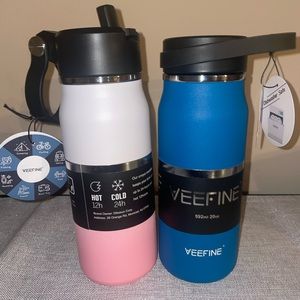 2 Veefine water bottles (both hold 592ml/20oz)